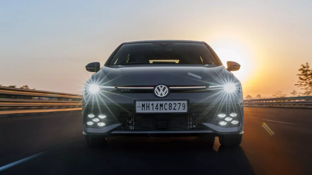 Volkswagen Golf GTI front view